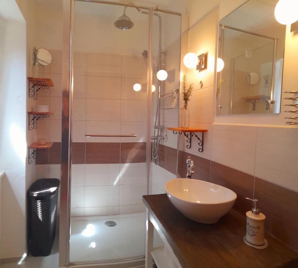 스플리트 Luxury Mansarda Duplex - City Centre - Stone House 아파트 외부 사진