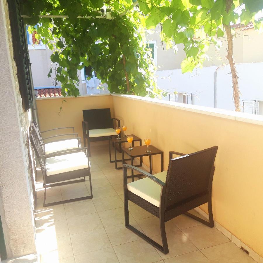 스플리트 Luxury Mansarda Duplex - City Centre - Stone House 아파트 외부 사진